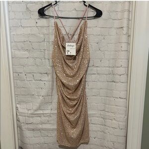 Elegant Sequin Dress in Gold